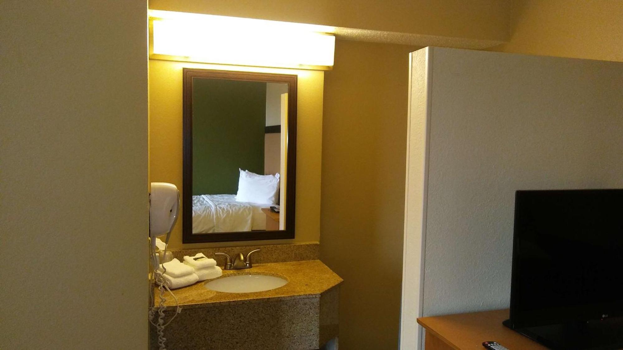 Extended America - - Med Ctr - Nrg Park - Braeswood Blvd Hotel